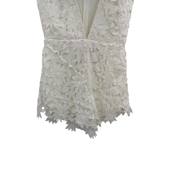 Sabo Skirt White‎ Floral Lace Plunge Neck Romper Bridal Bachelorette Size XS - Image 4