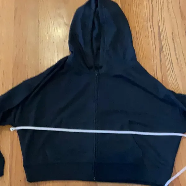 GAP Hooded Black Crop Sweater, NWT, size M - Image 7