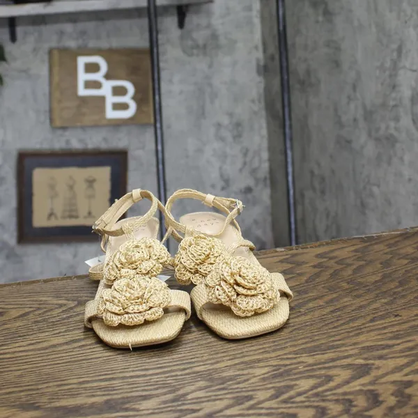 NWT A New Day Womens Esme Floral Crochet Kitten Heels 92979007 Tan Brown 6.5M - Image 7