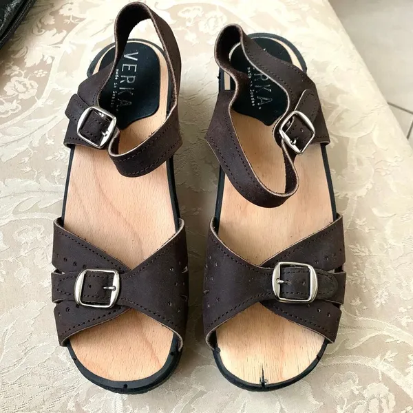 NEW VERKA Swedish Buckle Cutout Detail Leather Low Heel Clogs in Brown - Image 2