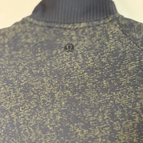 Lululemon Green Black Rest Less Half Zip Pullover Mock Shirt Top Sz Med 6/8‎ - Image 7