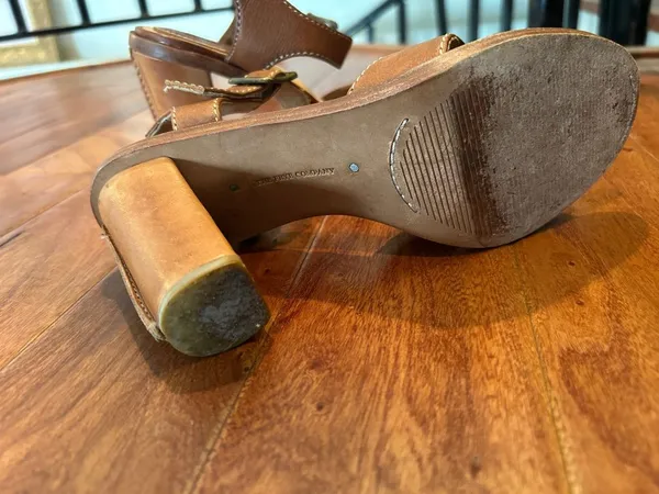 Frye Sofia Stitch Block Heel Buckle Sandal Size 6.5 - Image 6