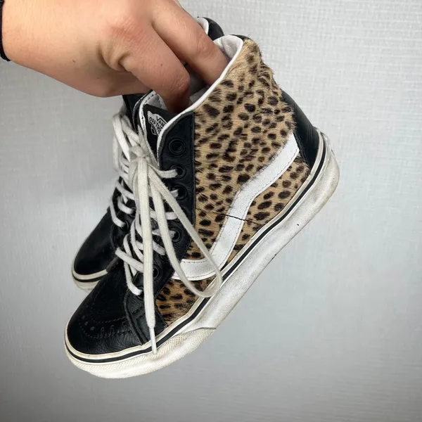 Vans Sk8-Hi Leopard Print Faux Calf Hair Black Leather High Top Sneakers 5.5 - Image 3
