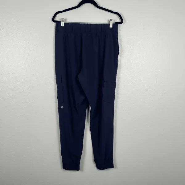 Lululemon‎ Women's Joggers Blue - Image 4