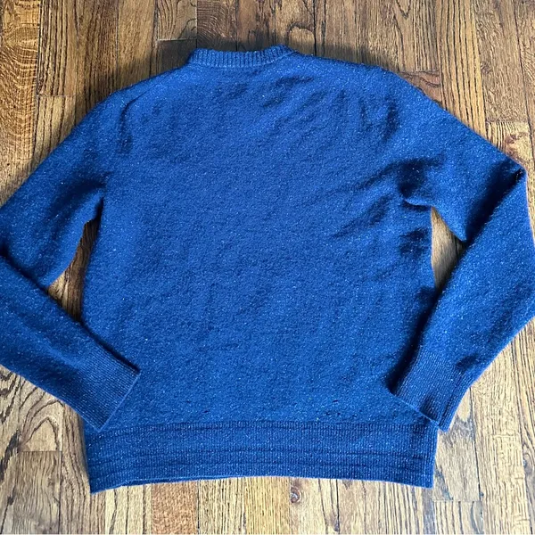 GAP Wool & Silk Mix Crewneck Sweater Medium M - Image 9