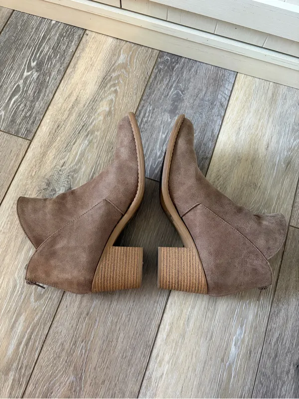 Qupid Faux Suede Chunky Heel Bootie - Image 7