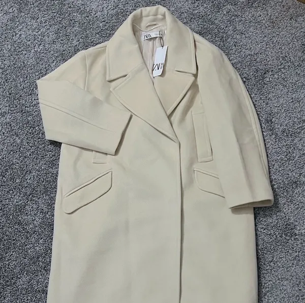 Cream Trench Coat - Image 4