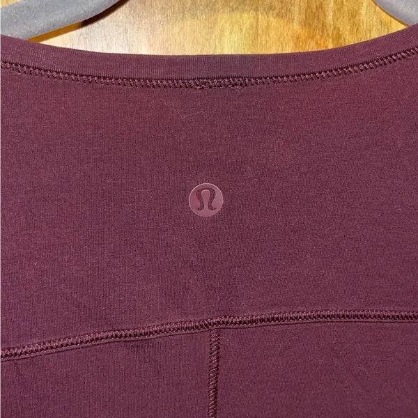 Lululemon Maroon Tee - Image 3