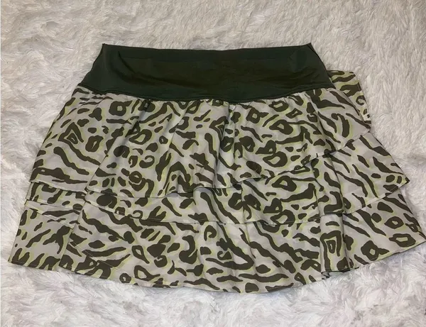 Aerie Green Patterned Athletic Animal Print Skirt size XL - Image 2