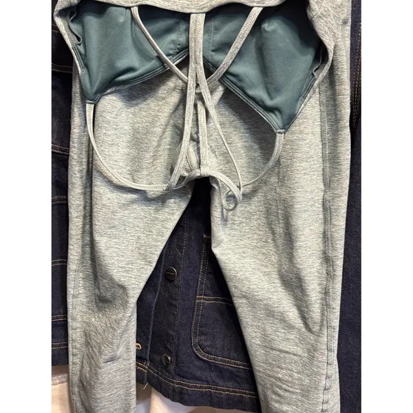 euc ALO Yoga bra leggings set seagrass green heather xs top small pants - Image 4
