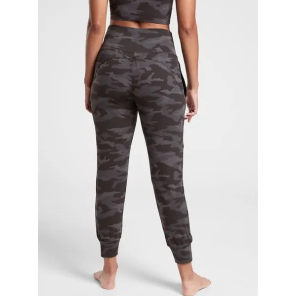 ATHLETA Salutation Black Camo Joggers Size Medium - Image 2
