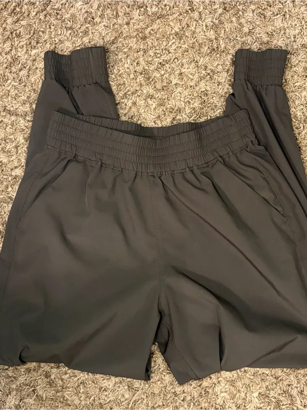 Old Navy Active StretchTech Jogger Pants S - Image 4