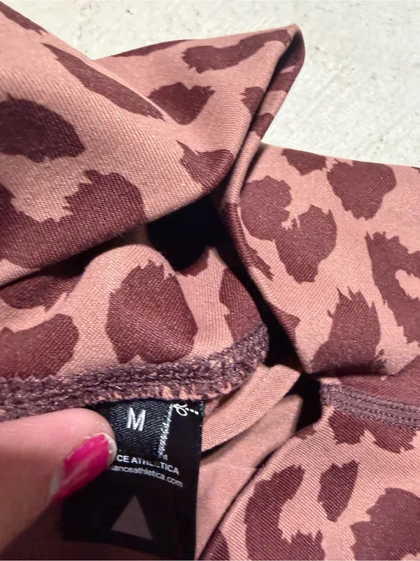 Balance athletica vitality Leopard Print Leggings medium - Image 8