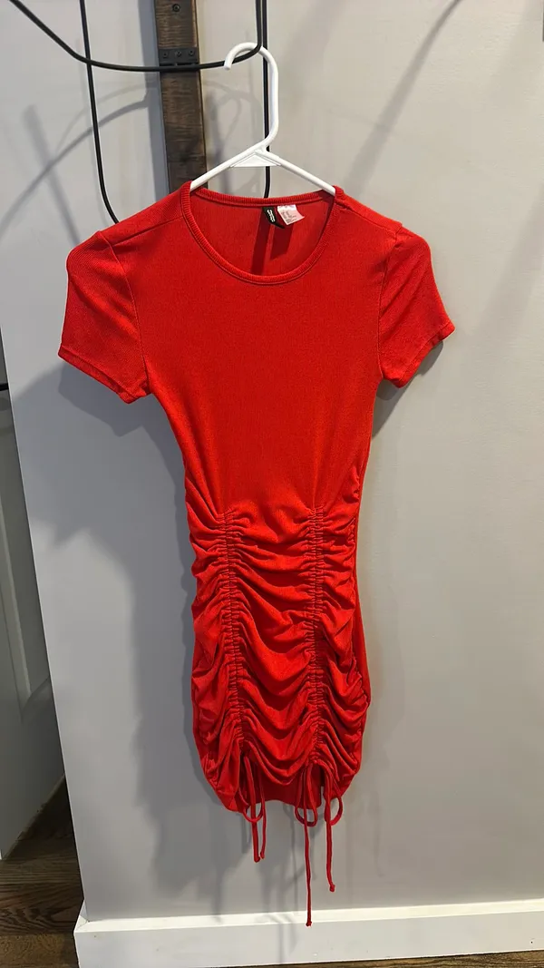H&M Red T-Shirt Dress Ribbed w Ties - Image 5