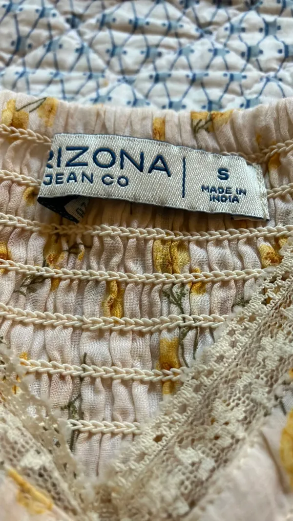 Arizona Jean Co. tank top floral small - Image 3