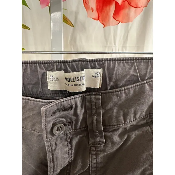 S65. Hollister pants size 2R - Image 2