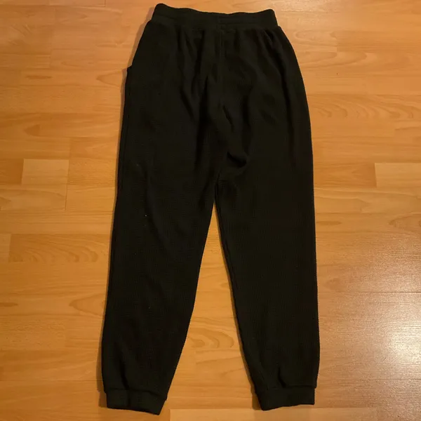 Alo Yoga Waffle Weekend Escape Jogger Black S - Image 5