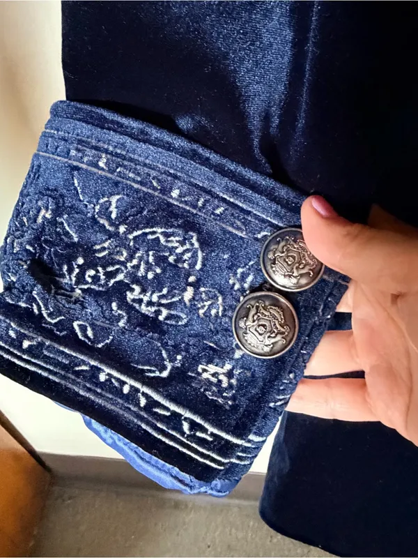 Futario vintage navy blue embroidered blazer white ruffle shirts XL - Image 6