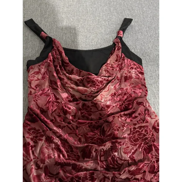 Studio Y Women's Y2K Style Floral Embossed Draped Blouse Tank Sz XL - Image 2
