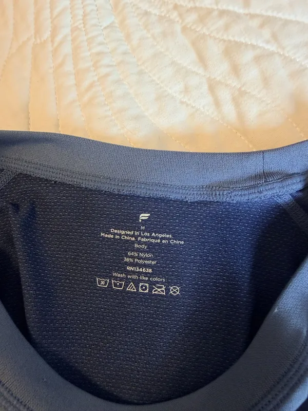 Men’s Fabletics Shirt  - Image 5