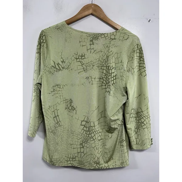 Womans Tribal Wrap Blouse L/L Green V Neck 3/4 Sleeve Button Detail - Image 2
