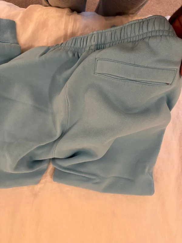 Light blue Nike sweatpants - Image 4