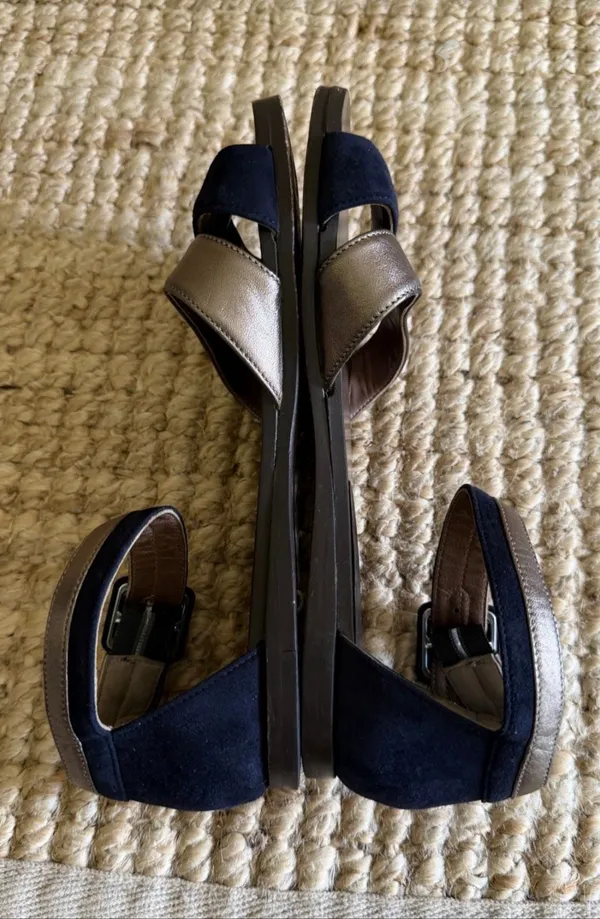 Marni Leather & Suede Flat Sandals Navy Bronze Ankle Strap Size 35 - Image 8