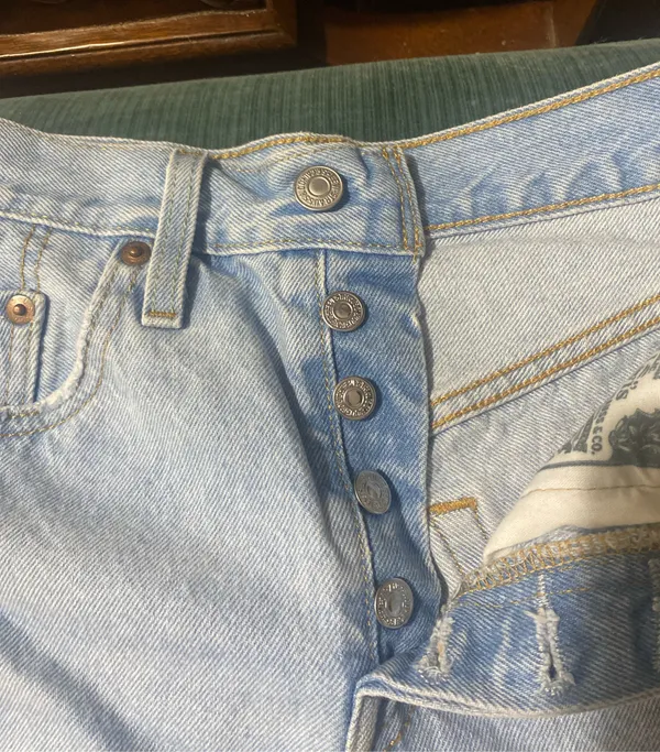 Levi’s 501 Shorts - Image 4