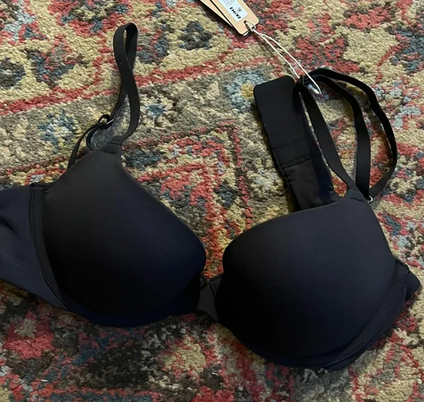 SKIMS NWT  Push Up Bra - Image 2