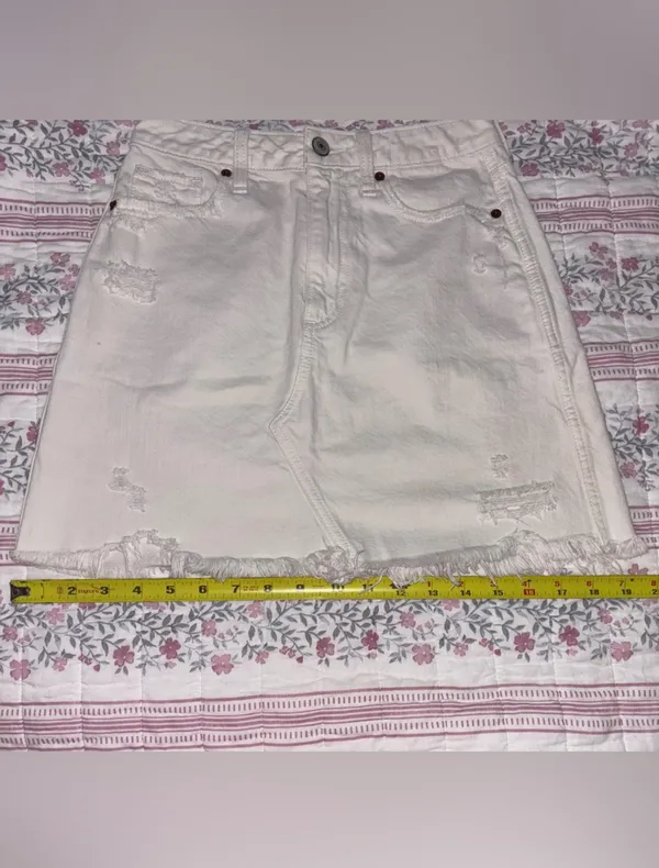 Abercrombie & Fitch White Distressed Skirt - Image 9