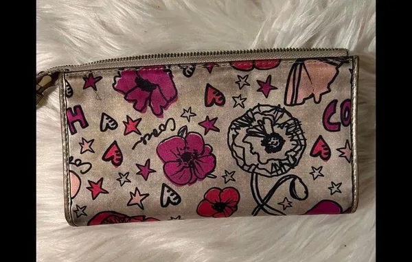 Coach Kyra Floral Poppy Sateen Wallet with Wrist Strap - Image 4