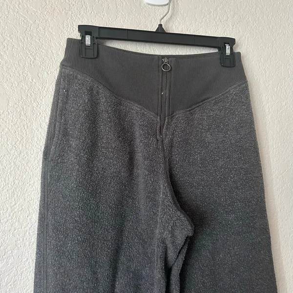 Aerie Sherpa Fleece Corset Jogger Dark Gray Size Small - Image 4