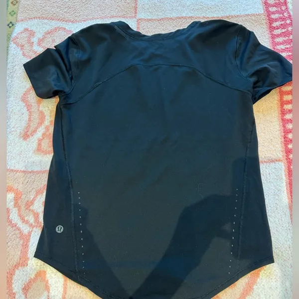Lululemon top - black - Image 3