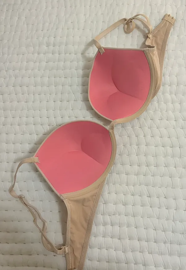 Victoria's Secret Bra - Image 4