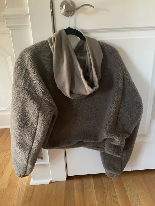Lululemon Cropped Hoodie - Image 2