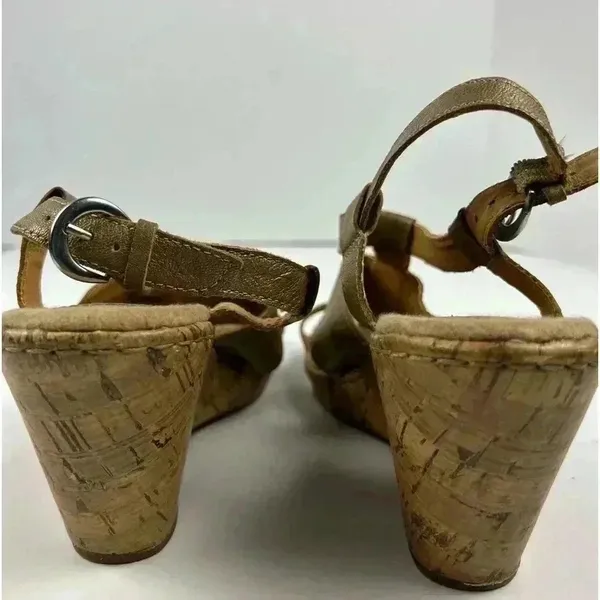 B.o.c Women's Bronze Leather Cork Wedge‎ Sandals Size 8 Strappy Casual - Image 6
