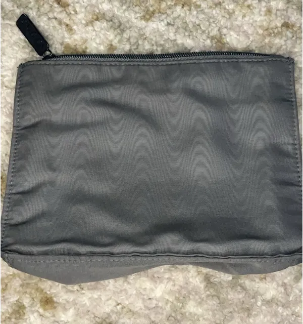 Gucci Makeup Bag - Image 3