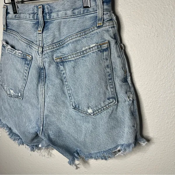 Agolde Light Wash Riley High Waist Cut Off Denim Short in Groove Size 24 - Image 8