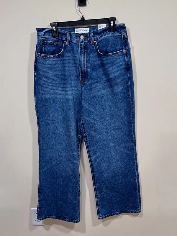 NWT Denim Forum The Farrah Hi-Rise Wide Jean size 32 short - Image 3