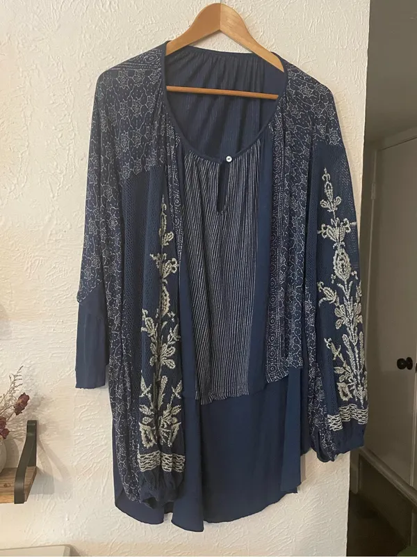 Free People Blue Embroidered Boho Indigo Dreams Tunic Top Medium - Image 5