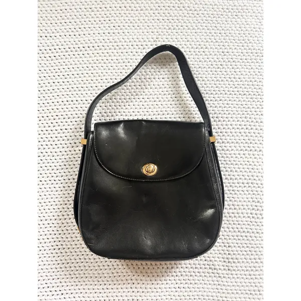 HOBO Smooth Glossy Leather Saddle Front Flap Adjustable Shoulder Strap Bag - Image 4