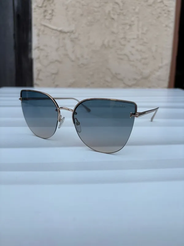 Tom Ford Ingrid-02 TF 652 28P Cat-eye gradient smoke sunglasses rose gold metal frame - Image 5