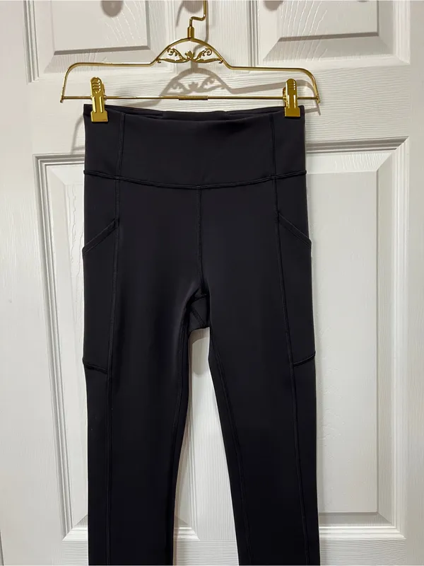 Lululemon Invigorate High-Rise Legging Pants Crop 23" Size 4 Black - Image 4