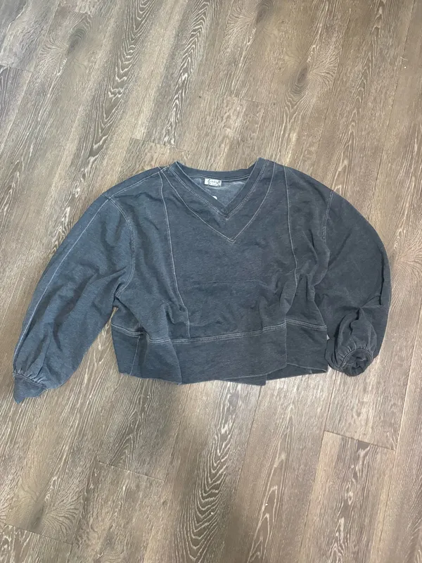 Free People sweatshirt - Image 2