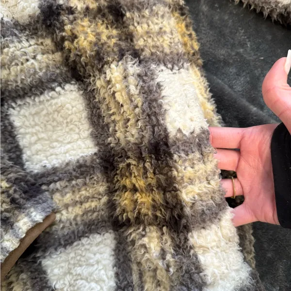 plaid fuzzy pullover Brown Size L - Image 4