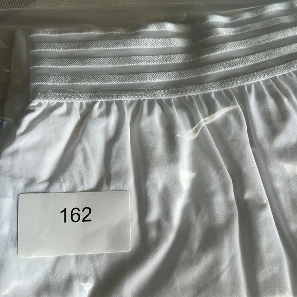 Nike White Athletic Shorts Moisture-Wicking Elastic Waistband - Image 11