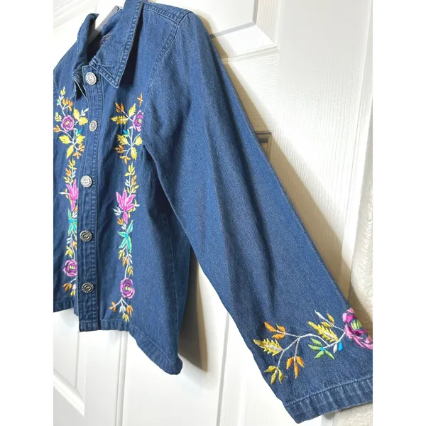 Willow Ridge Vintage NEW‎ Lightweight Floral Embroidered Denim Jacket Shirt - Image 2