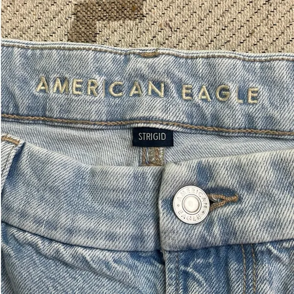 American Eagle AE Curvy Super High-Rise Baggy Straight Jeans Light Blue Size 16L - Image 8