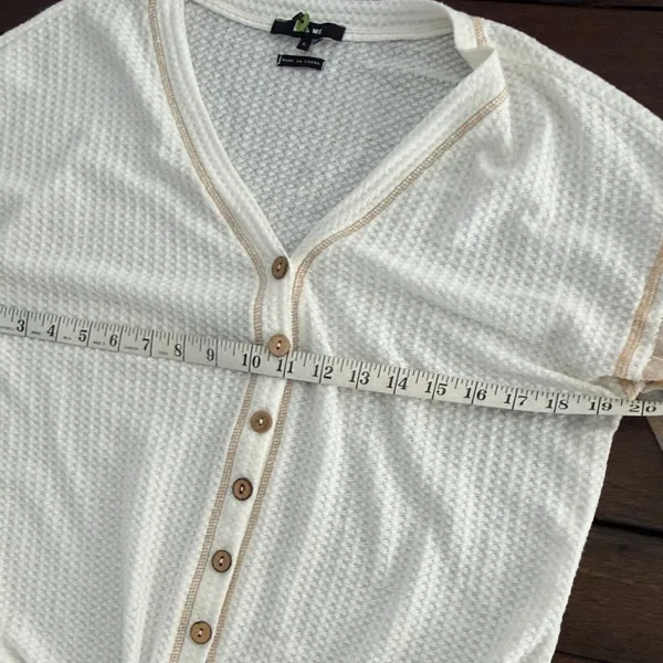 Miss Me Boho Waffle Knit Lace Bell Sleeve Tie Front Blouse Cream Size Large - Image 9