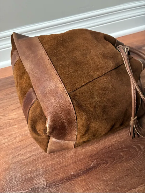Anabaglish suede leather bucket bag with dreamcatcher charm - Image 10